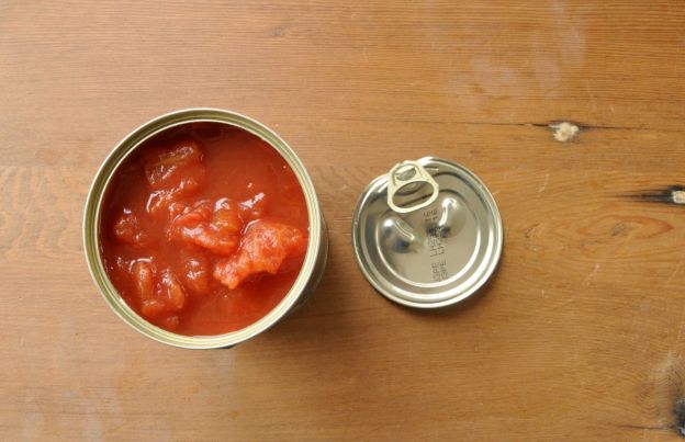 ¿Qué hacer con una lata de tomate?