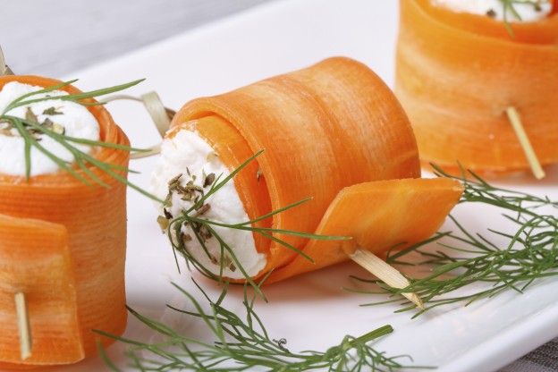 Rollitos de zanahoria con ricotta y comino