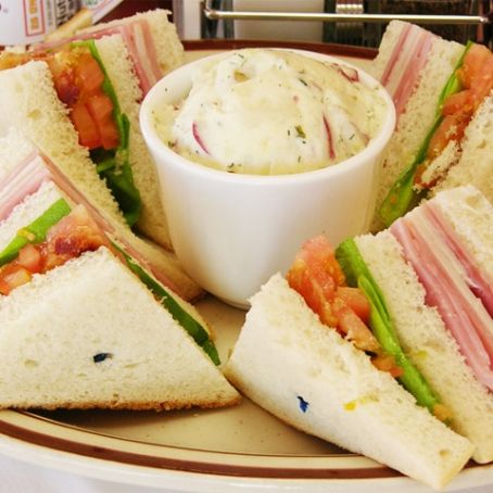 Sandwiches club