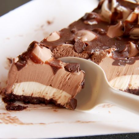 Tarta helada de chocolate y caramelo