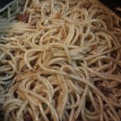 Espaguetis con huevas de mújol y nueces - Paso 7