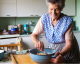Errores de la abuela en la cocina: ¡ellas también se equivocan!