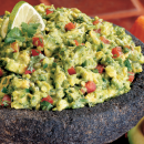 Así se prepara el auténtico guacamole mexicano 