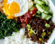 Bibimbap: arroz coreano con carne y verduras salteadas