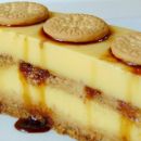 La cremosa tarta de flan y galleta sin horno que te va a conquistar