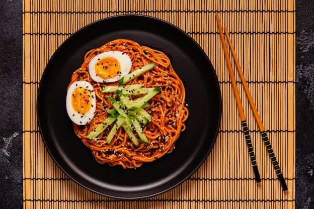 Espaguetis gochujang, tan fáciles y deliciosos que no lo vas a creer
