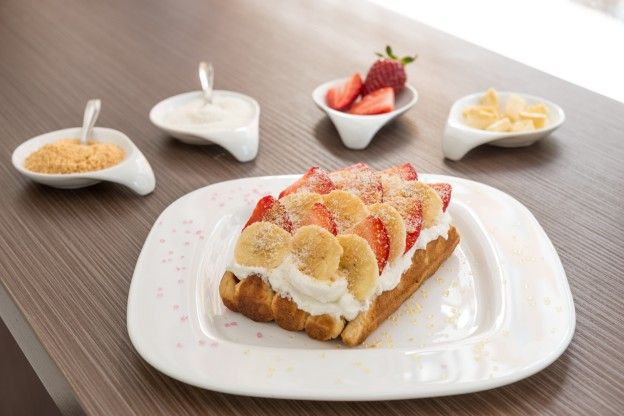 Fresas, plátano y azúcar