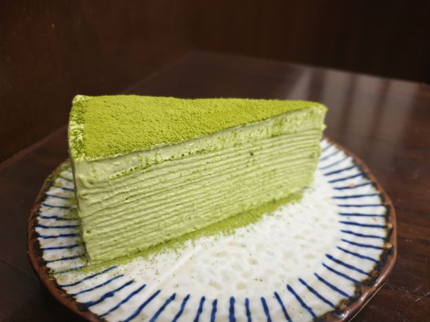 Tarta de crepes matcha