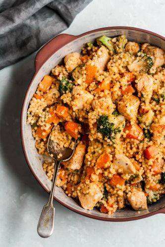 Couscous de pollo y vegetales