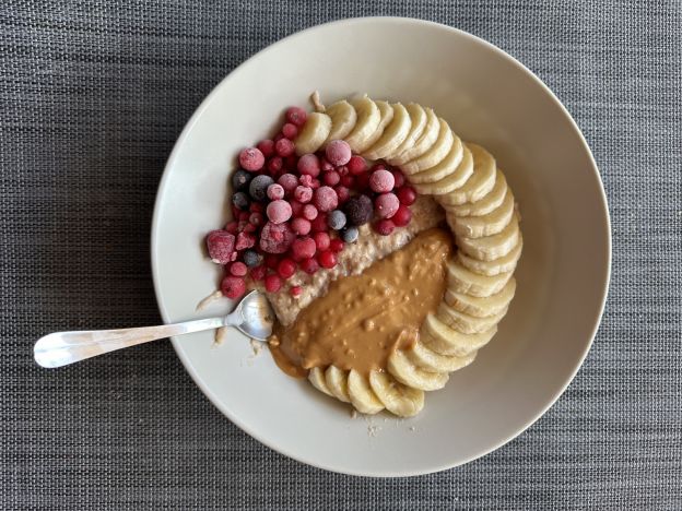 Avena proteíca con mantequilla de cacahuete