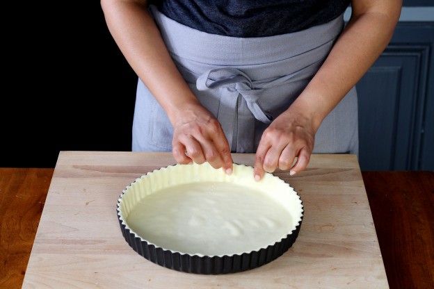 1. Ponemos el hojaldre en el molde