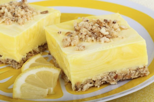 Tarta de limón con nueces