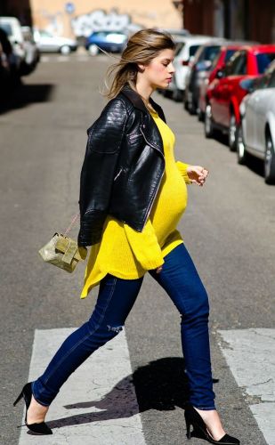 ¿Deberías EVITAR viajar en AVIÓN si estás EMBARAZADA?