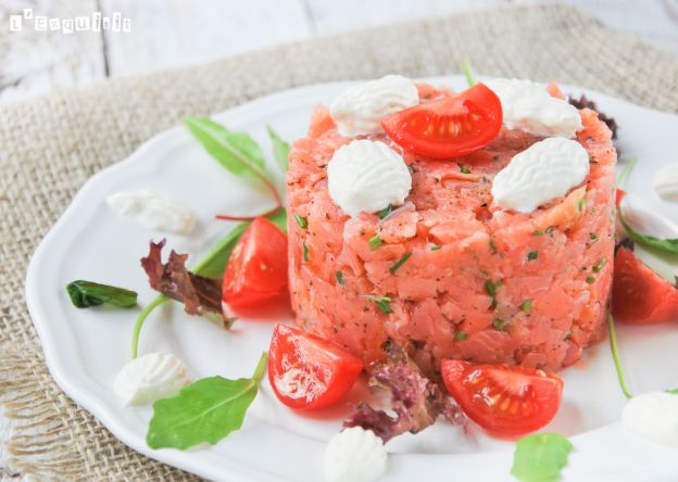 2. tartar de salmón con albahaca y rábano