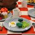 Arma tu plato en un restaurante danés