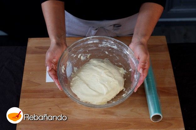 Preparar la masa de pan de miga