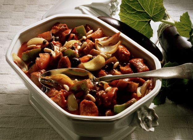 Berenjena con pimientos al horno