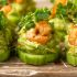 Bocaditos de gambas con aguacate