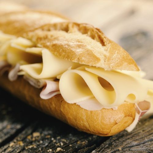 4. Jamón York y queso gruyère