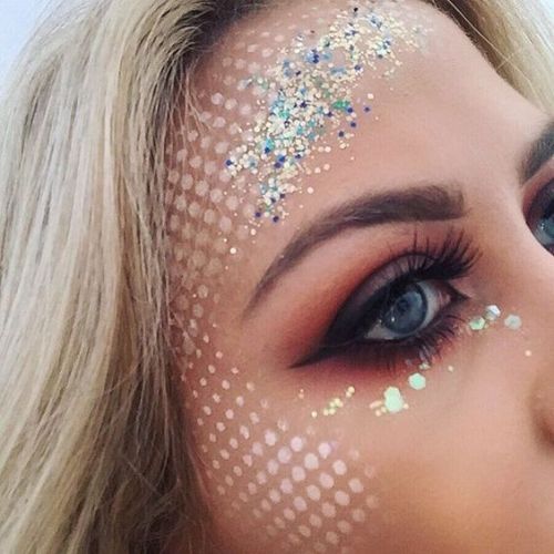 Maquillaje de SIRENA, la nueva TENDENCIA de FANTASÍA Maquillaje de SIRENA, la nueva TENDENCIA de FANTASÍA