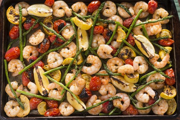 Garbanzos con salteado de gambas