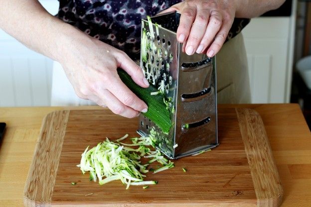 1. Rallamos el calabacín