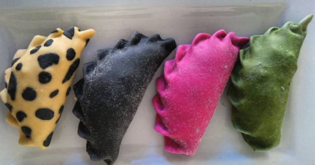 EMPANADAS DE COLORES