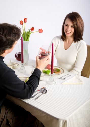 Prepara una cena romántica en casa