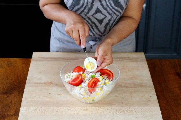 10. Añadimos los huevos