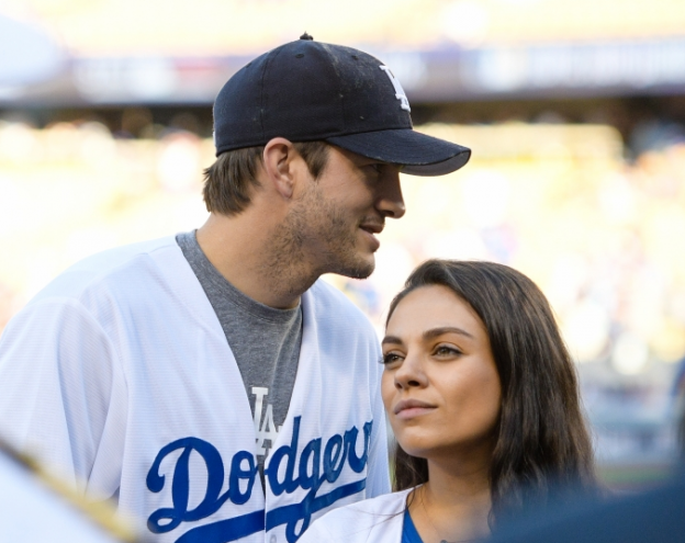 ASTHON KUTCHER Y MILA KUNIS