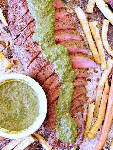 FILETE MARROQUÍ CON CHIMICHURRI DE ZANAHORIA