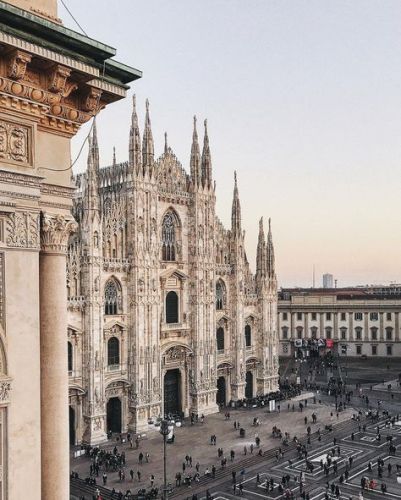 7. DUOMO DE MILÁN (ITALIA)