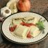 Raviolis rellenos de queso, ajo y hierbas aromáticas