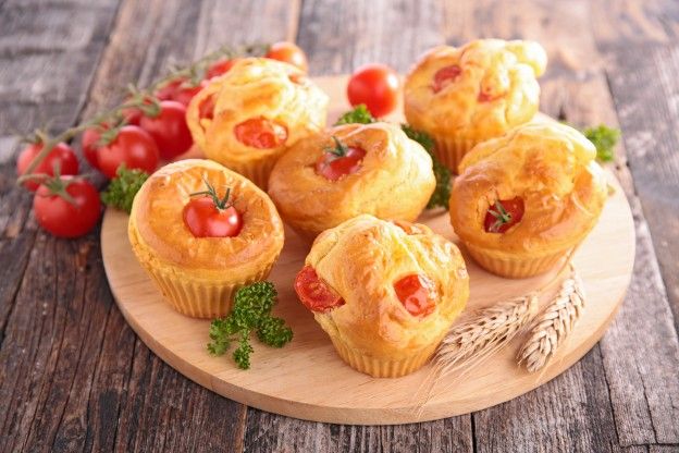Muffins de queso de cabra y tomates cherry
