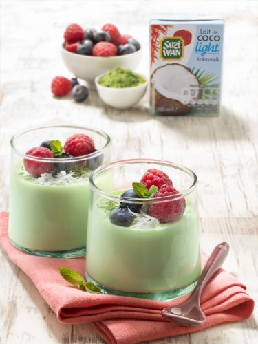 Panna cotta de coco y té matcha