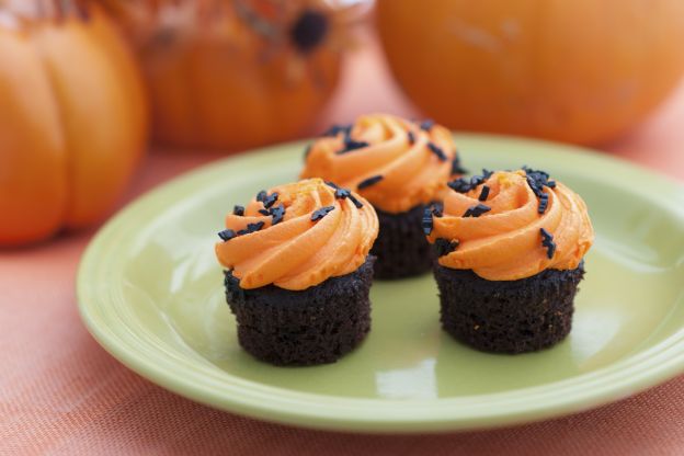 Muffins de chocolate y naranja para Halloween