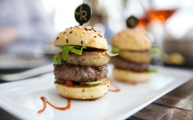 6. Robuchon au Dome de Francky Semblat (Macua, China)