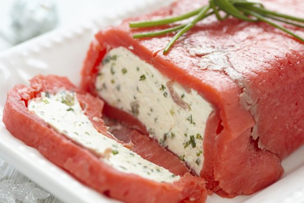 Salmón con queso crema a las hierbas