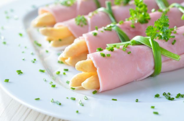 Rollitos de espárragos