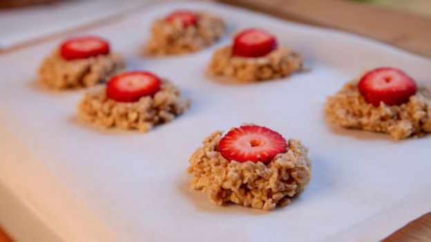 Galletas de avena y fresas