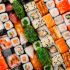 Comer sushi en Japón