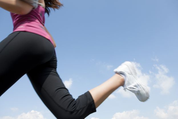 10.- CORRE PARA ATRÁS