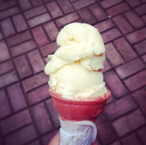 HUEVO DE COCODRILO Y DURIÁN - Philippines