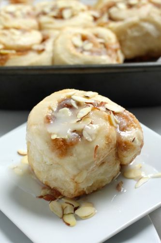 Bollos dulces con almendras