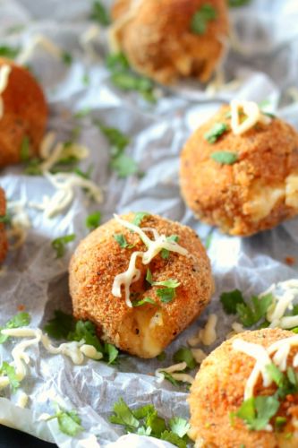 BOMBITAS DE PATATA RELLENAS DE MOZZARELLA