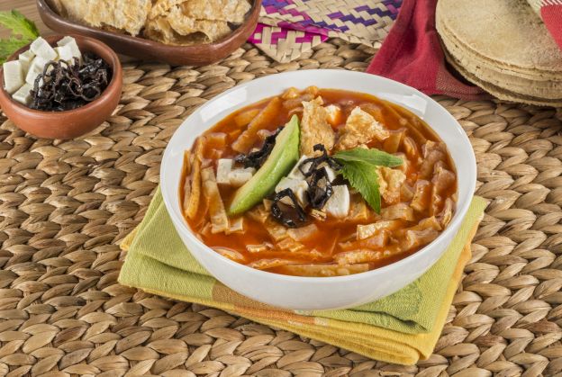 Sopa mexicana de tortillas