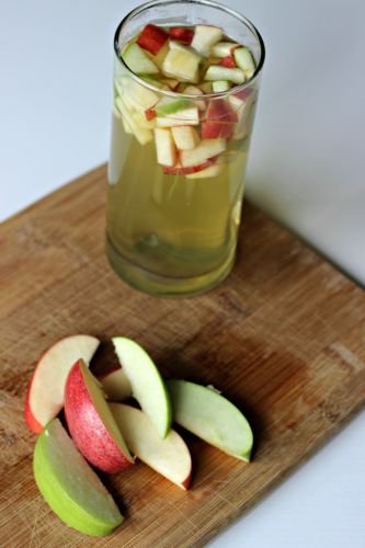 Té verde helado con manzana