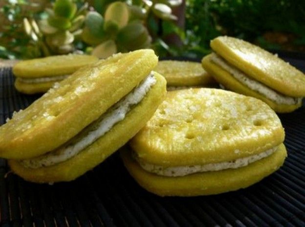 Galletas saladas con pesto