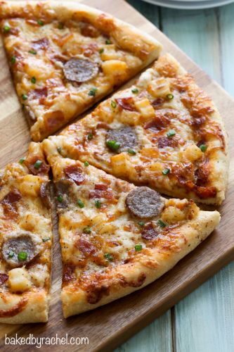 PIZZA DE SALCHICHAS Y PATATA