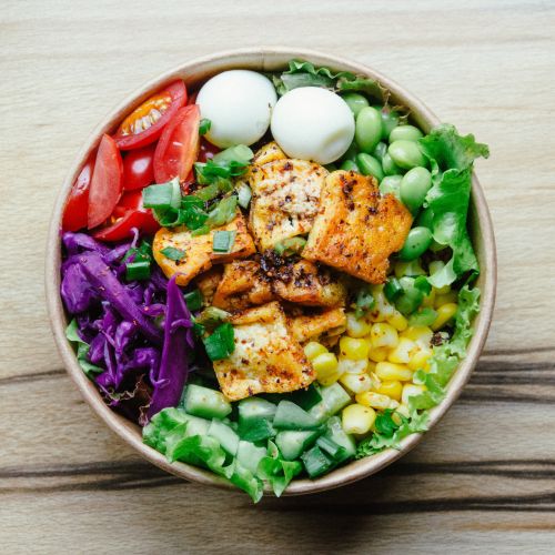 Bowl de tofu marinado